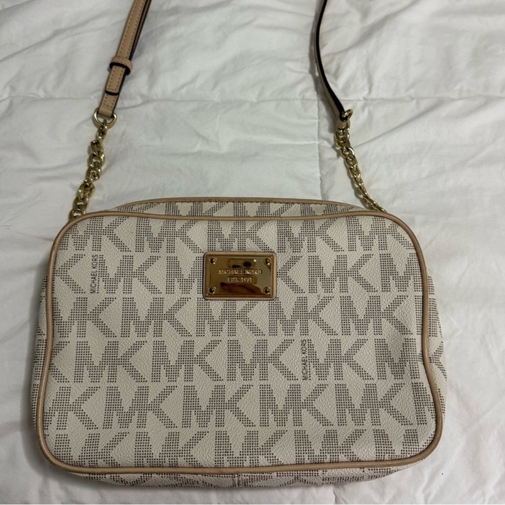 Michael Kors Beige and Gold Women's Bag